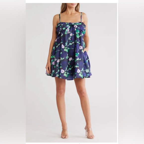 Hutch Dresses & Skirts - Hutch Bow Navy Multi Floral Babydoll Mini Dress Size Large NWT